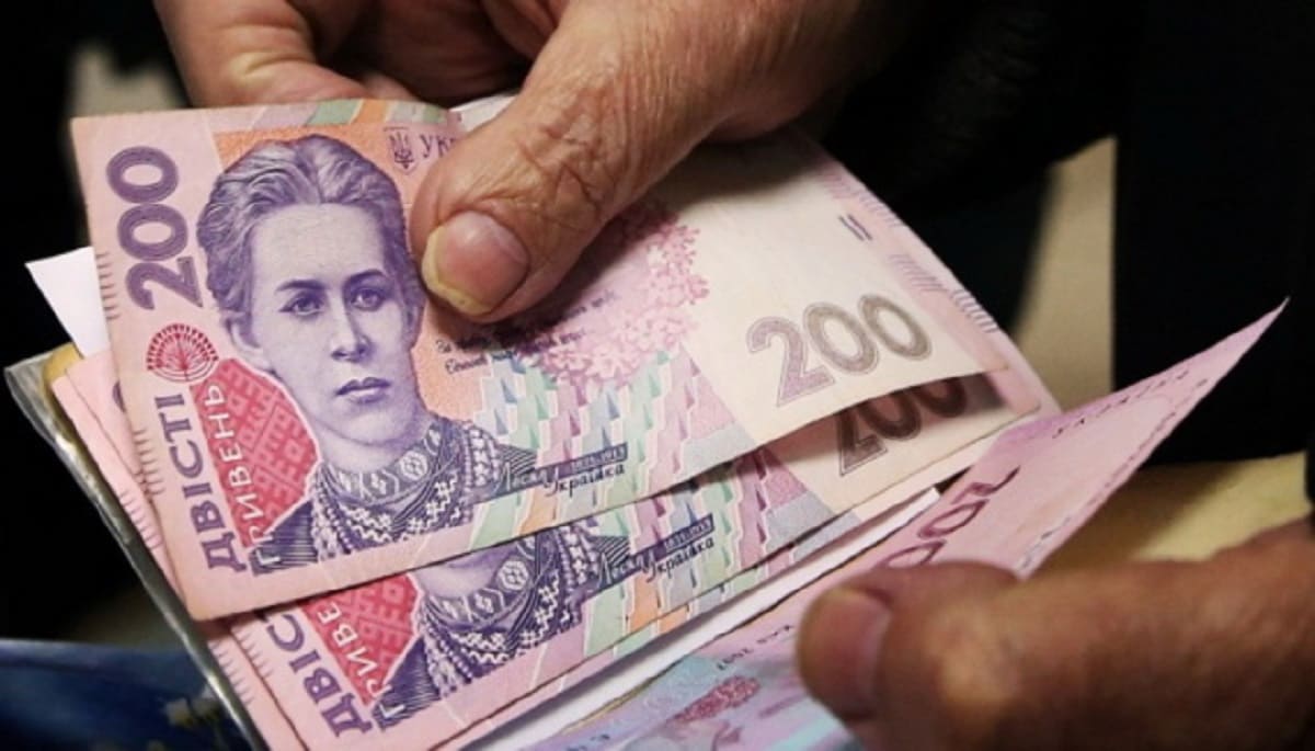 Роздадуть майже по 2,5 тис. грн на кожного: деяких пенсіонерів у 2025 році порадують доплатами
